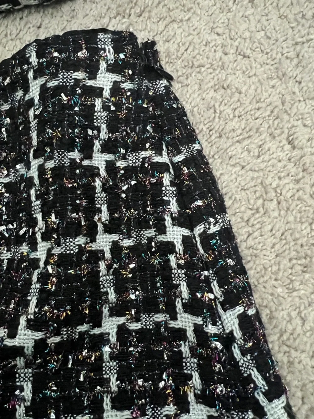 Black & White Tweed Skirt Set with Matching Headband and Pouch - Picture 6 of 6